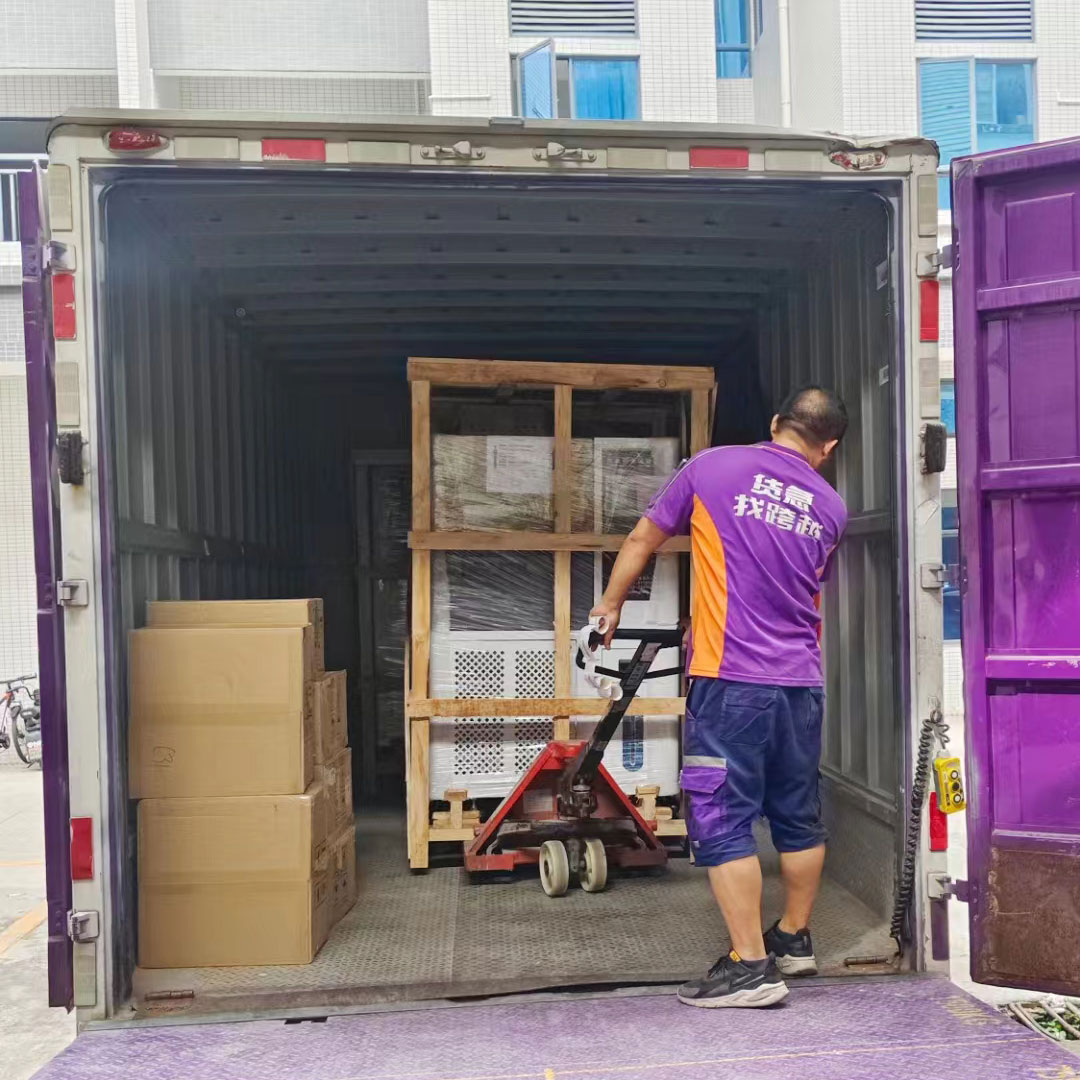 紫外線老化試驗箱，恒溫恒濕試驗箱，高溫老化箱，3臺發(fā)貨青島第